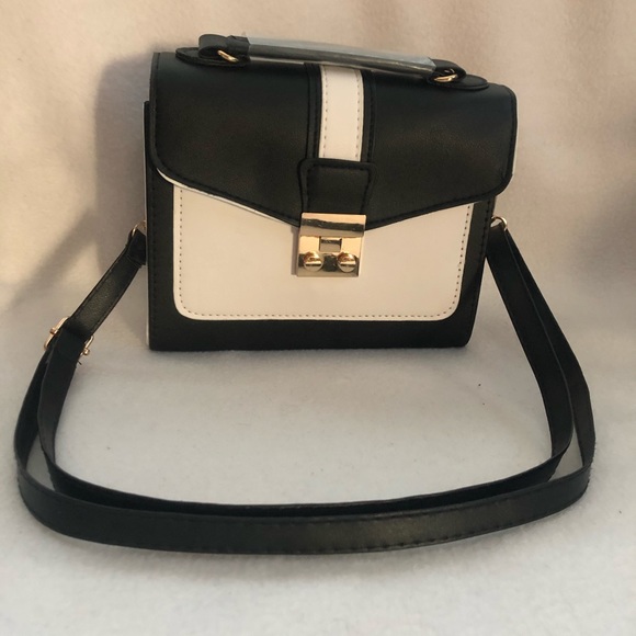 Lovely Rectangular leather crossbody bag - Picture 2 of 6